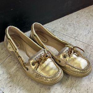 gold sperrys